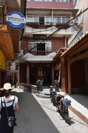 CHN_0859SML - Copy