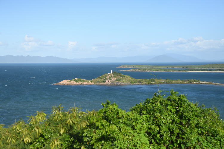 To Bowen 010 Small