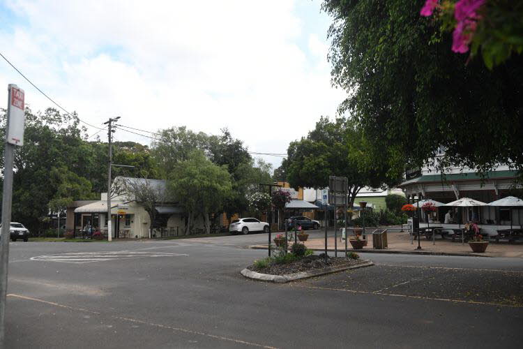 to Ravenshoe 149 Small